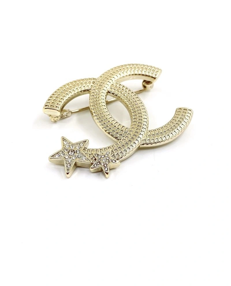 UrbanChic Chanel Brooches 221909