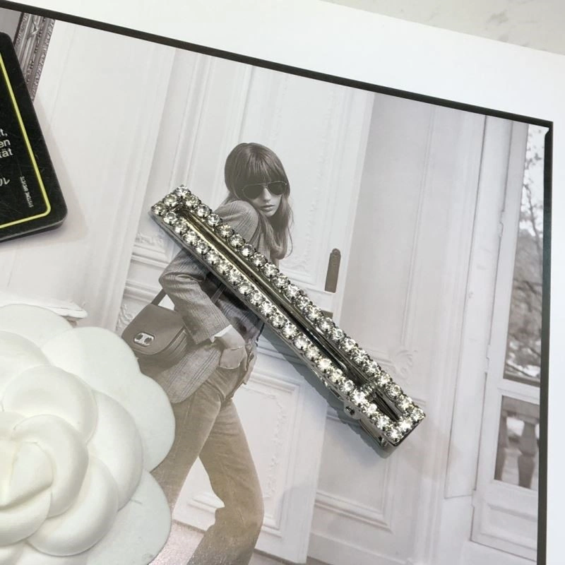 Chanel Brooches Versatile 221914
