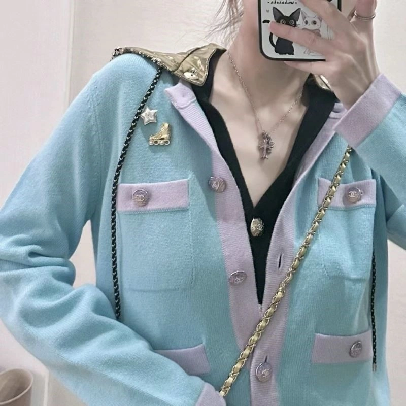 TechFriendly Chanel Brooches 221911