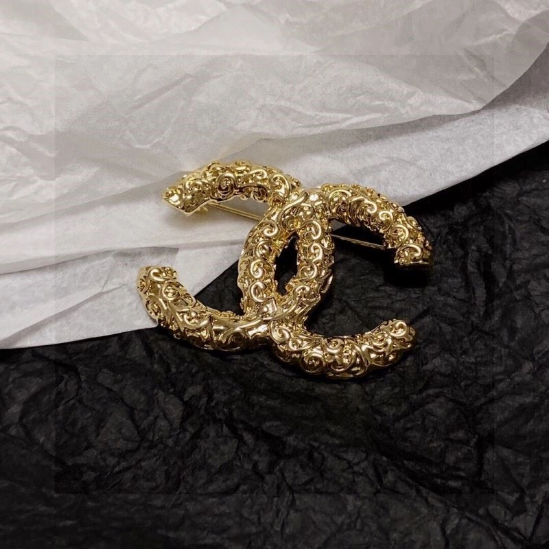 Timeless Chanel Brooches 221908