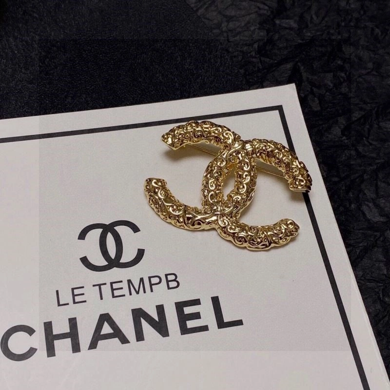Timeless Chanel Brooches 221908