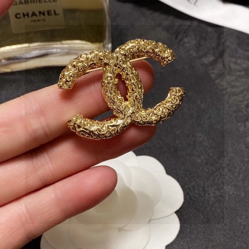 Timeless Chanel Brooches 221908