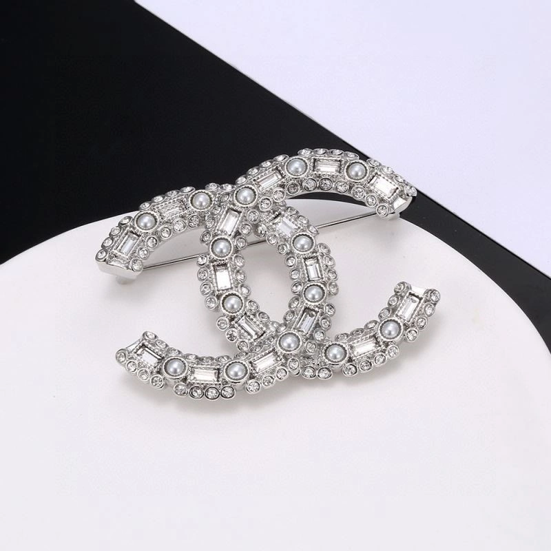 Chanel Brooches Bold 221901