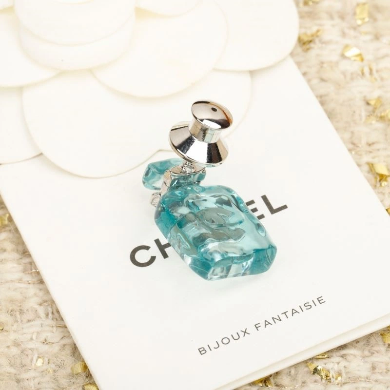 Chanel Brooches Sophisticated 221904