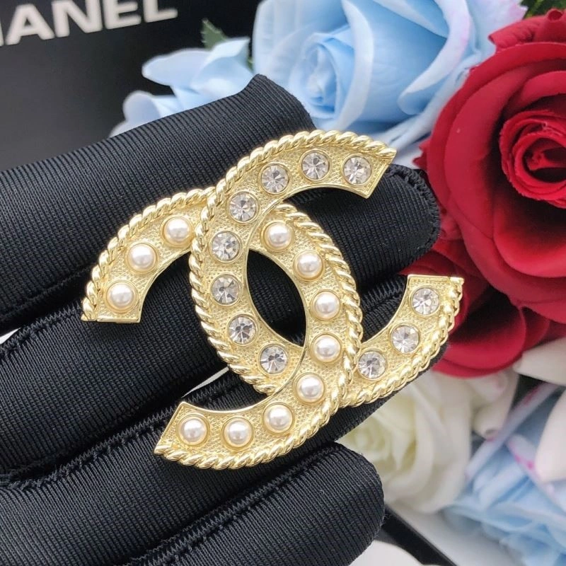 Affordable Chanel Brooches 221893