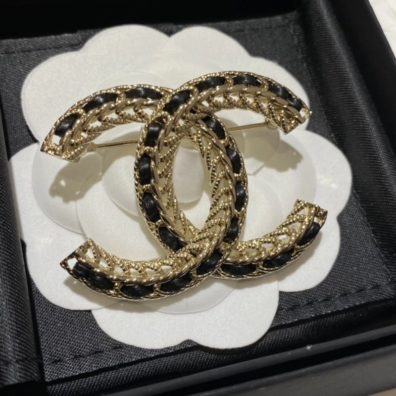 Chanel Brooches Youthful 221949