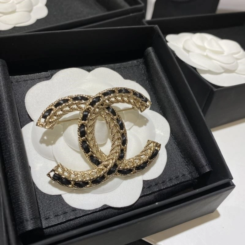Chanel Brooches Youthful 221949