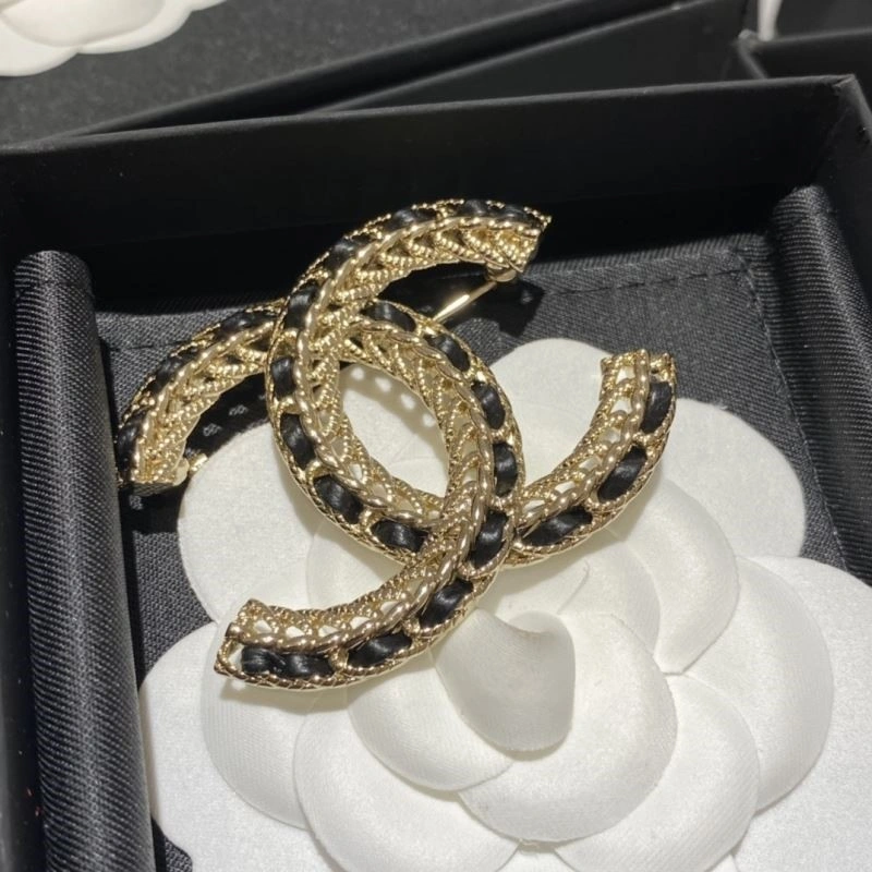 Chanel Brooches Youthful 221949