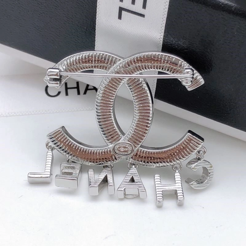 Colorful Chanel Brooches 221906