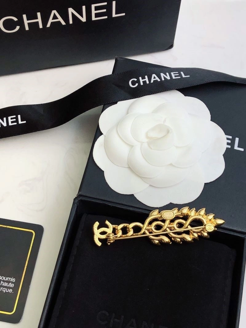 Flexible Chanel Brooches 221884
