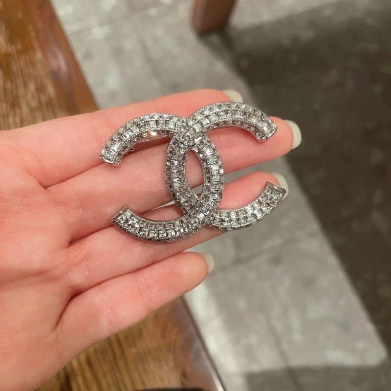 Chanel Brooches TravelReady 221874