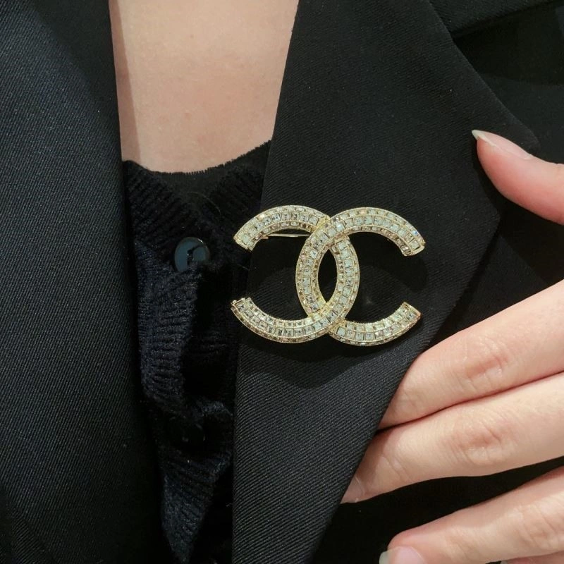 WeatherProof Chanel Brooches 221875