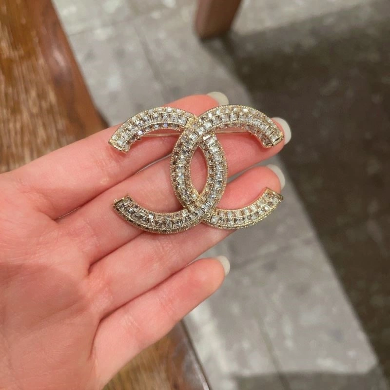 WeatherProof Chanel Brooches 221875