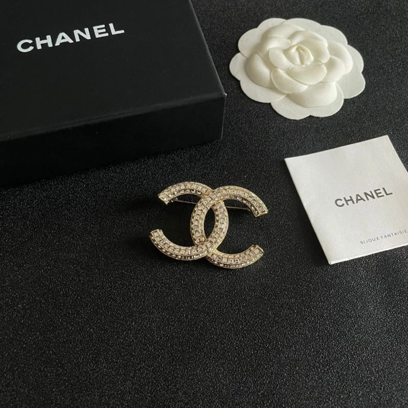 WeatherProof Chanel Brooches 221875