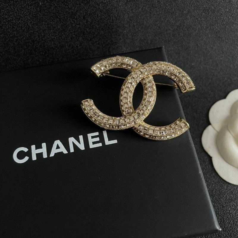 WeatherProof Chanel Brooches 221875