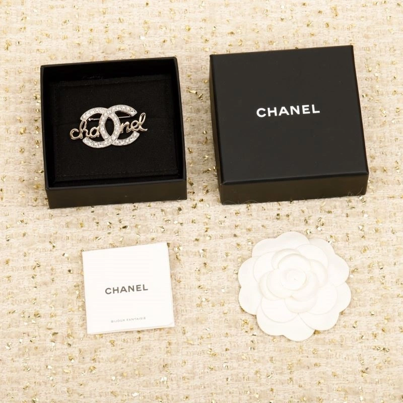 Affordable Chanel Brooches 221868