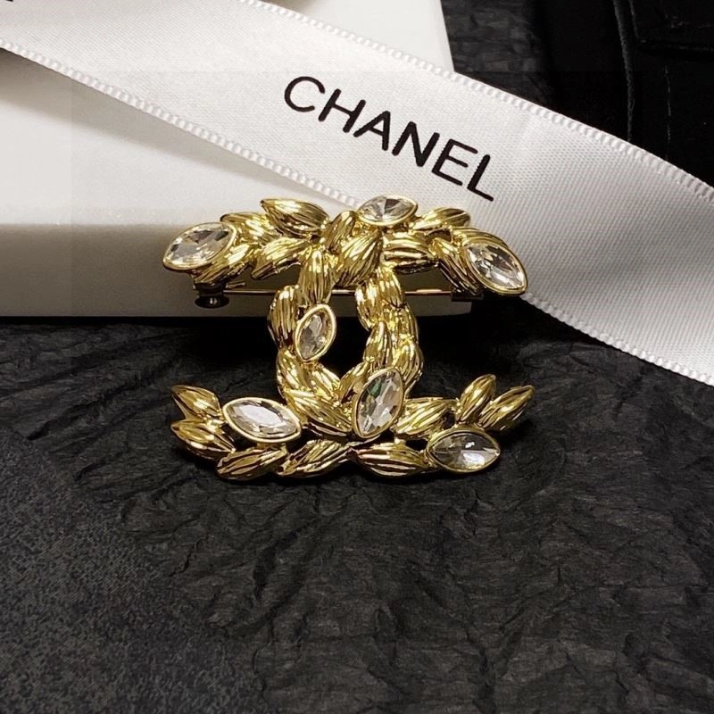 WrinkleFree Chanel Brooches 221917