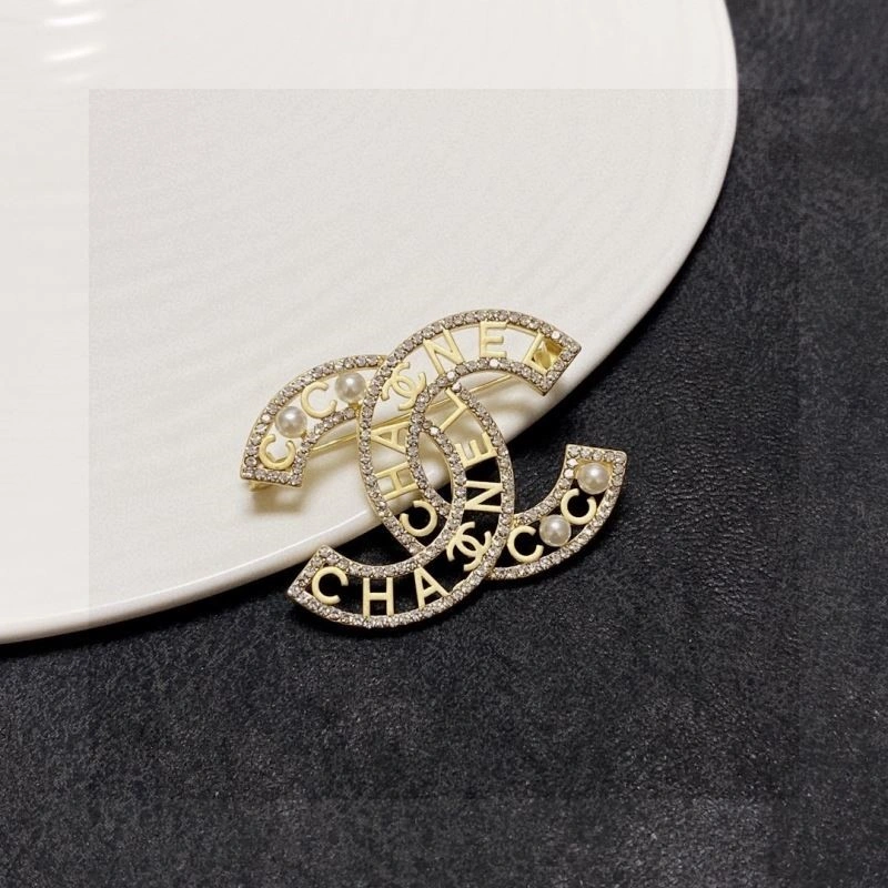 Durable Chanel Brooches 221867