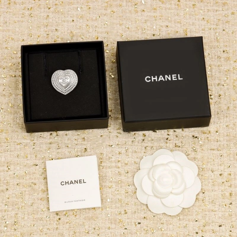 QuickDry Chanel Brooches 221857