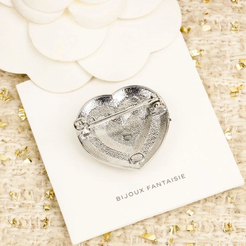QuickDry Chanel Brooches 221857
