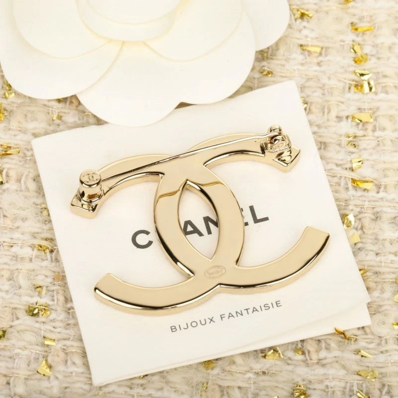 WrinkleFree Chanel Brooches 221856