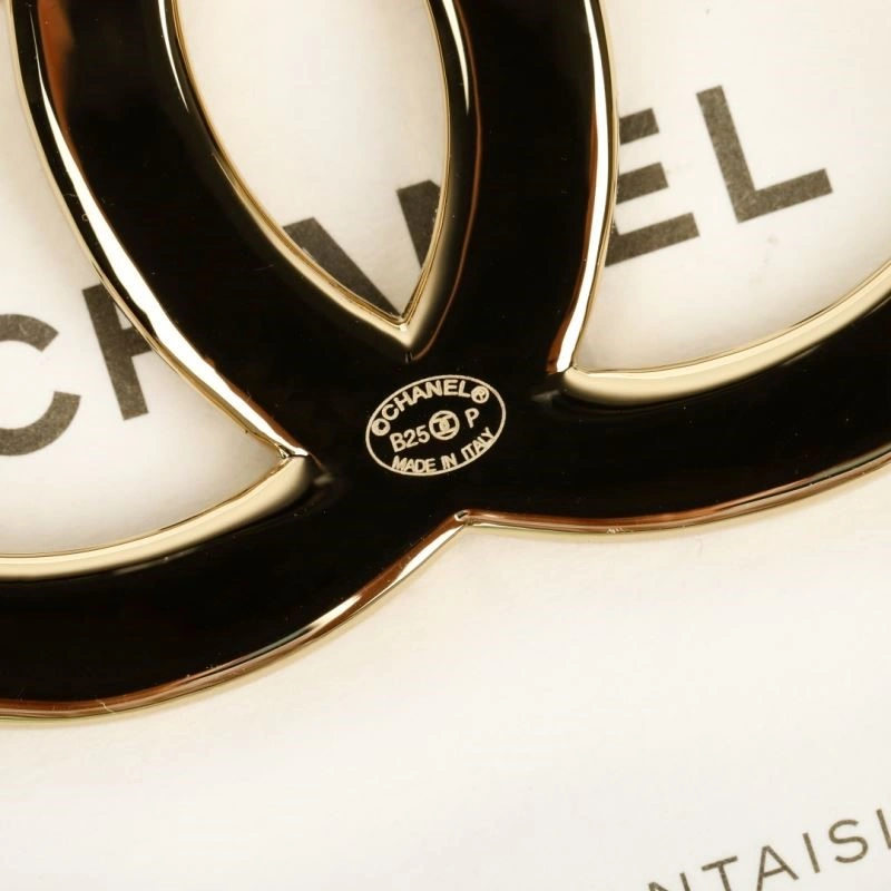 WrinkleFree Chanel Brooches 221856
