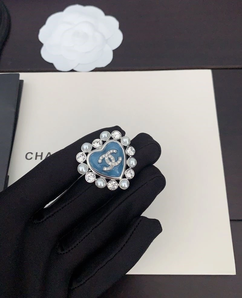 Chanel Brooches Chic 221859