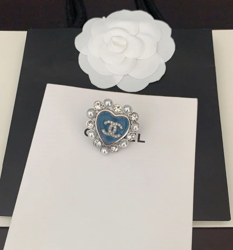 Chanel Brooches Chic 221859