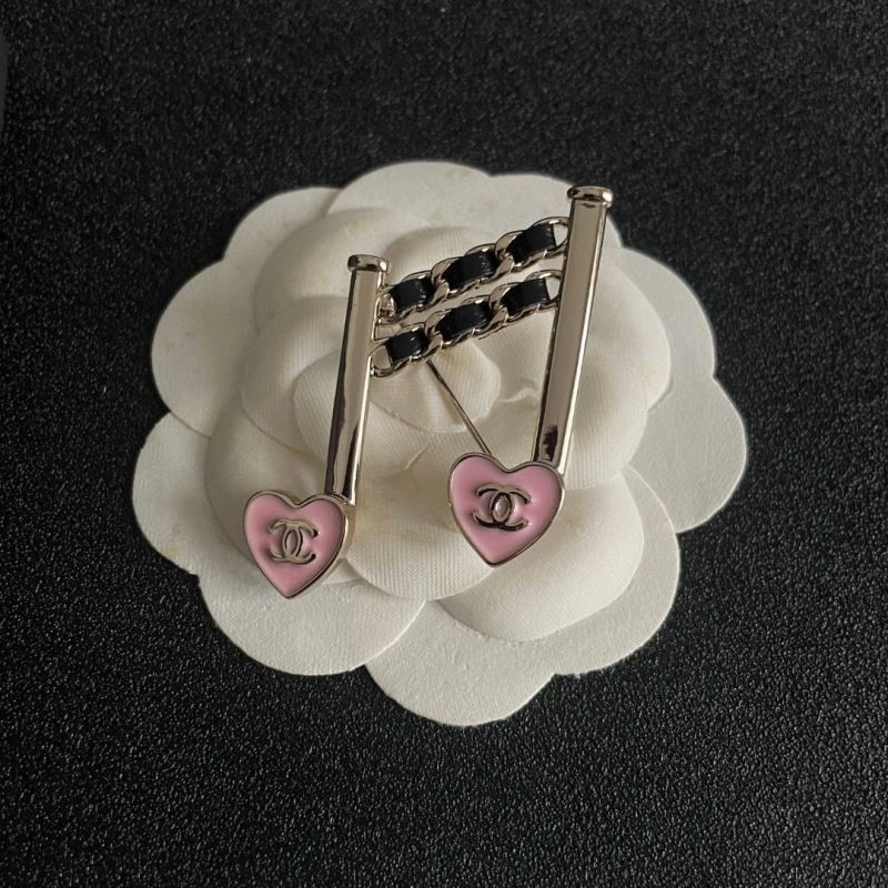 Resilient Chanel Brooches 221851