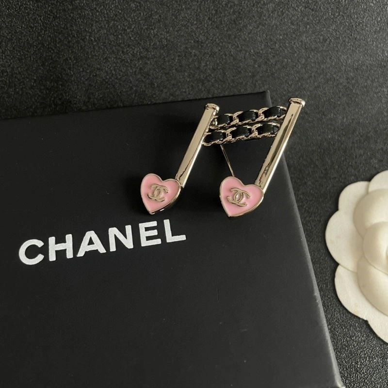Resilient Chanel Brooches 221851