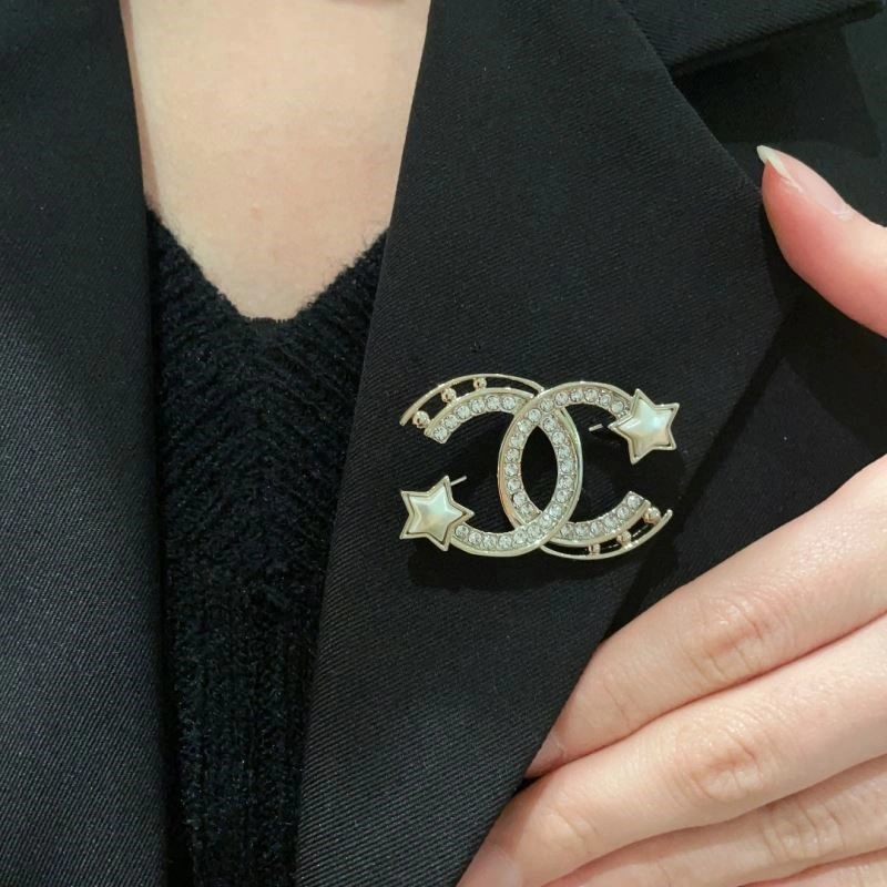 Chanel Brooches SmoothTexture 221905