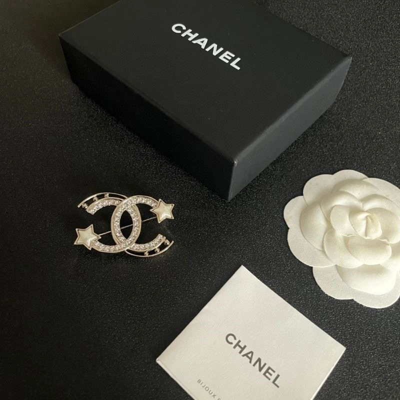 Chanel Brooches SmoothTexture 221905