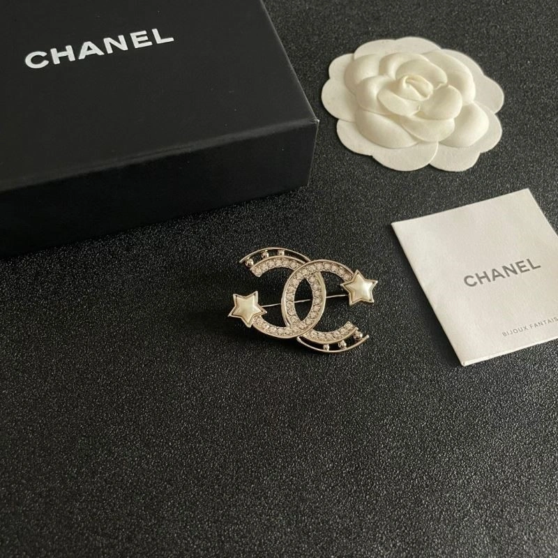 Chanel Brooches SmoothTexture 221905