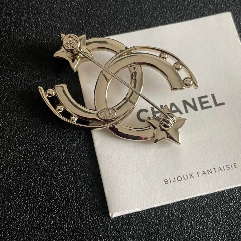 Chanel Brooches SmoothTexture 221905