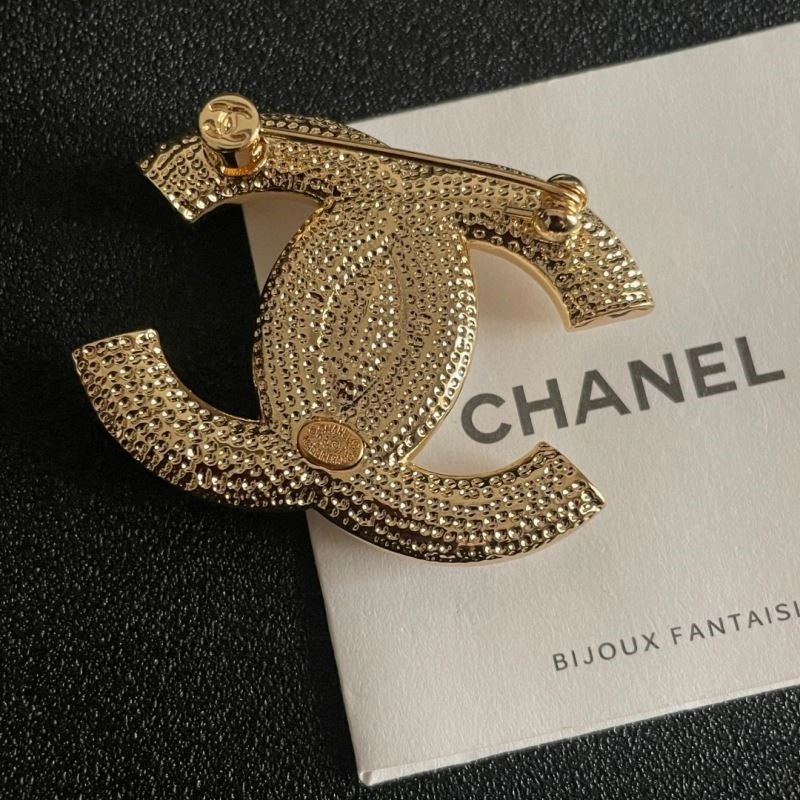 Packable Chanel Brooches 221872