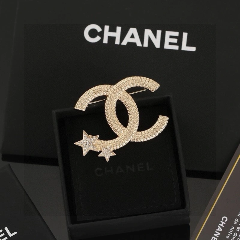 FashionForward Chanel Brooches 221847