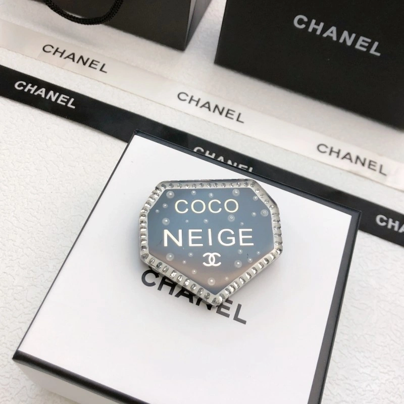 Chanel Brooches WrinkleFree 221843