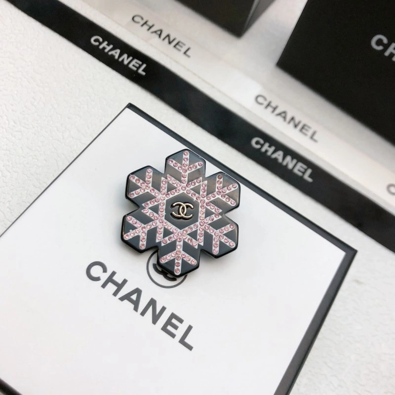 Chanel Brooches Comfortable 221844