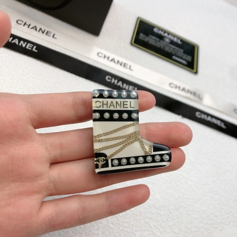 Chanel Brooches Practical 221883