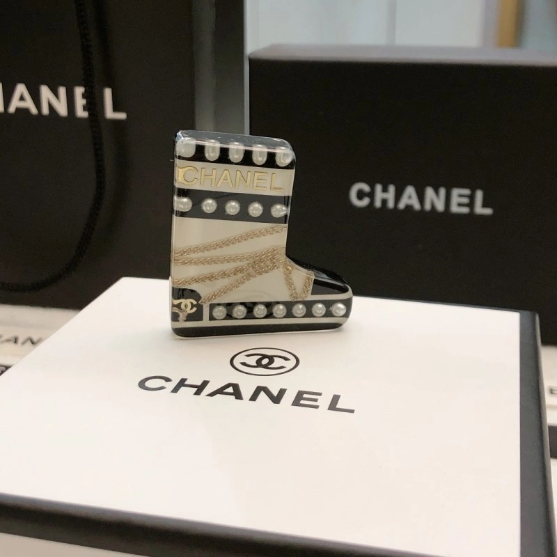 Chanel Brooches Practical 221883