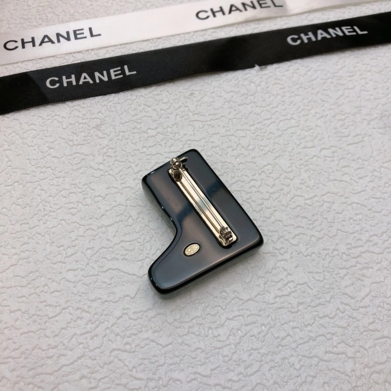 Chanel Brooches Practical 221883