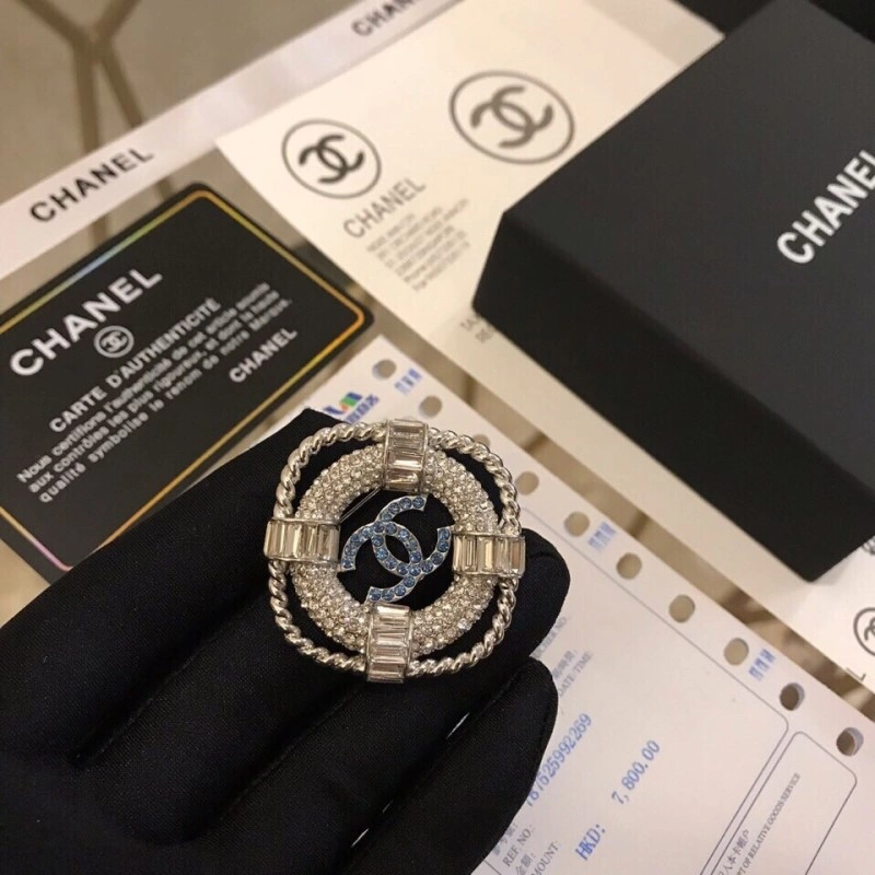 Flexible Chanel Brooches 221838