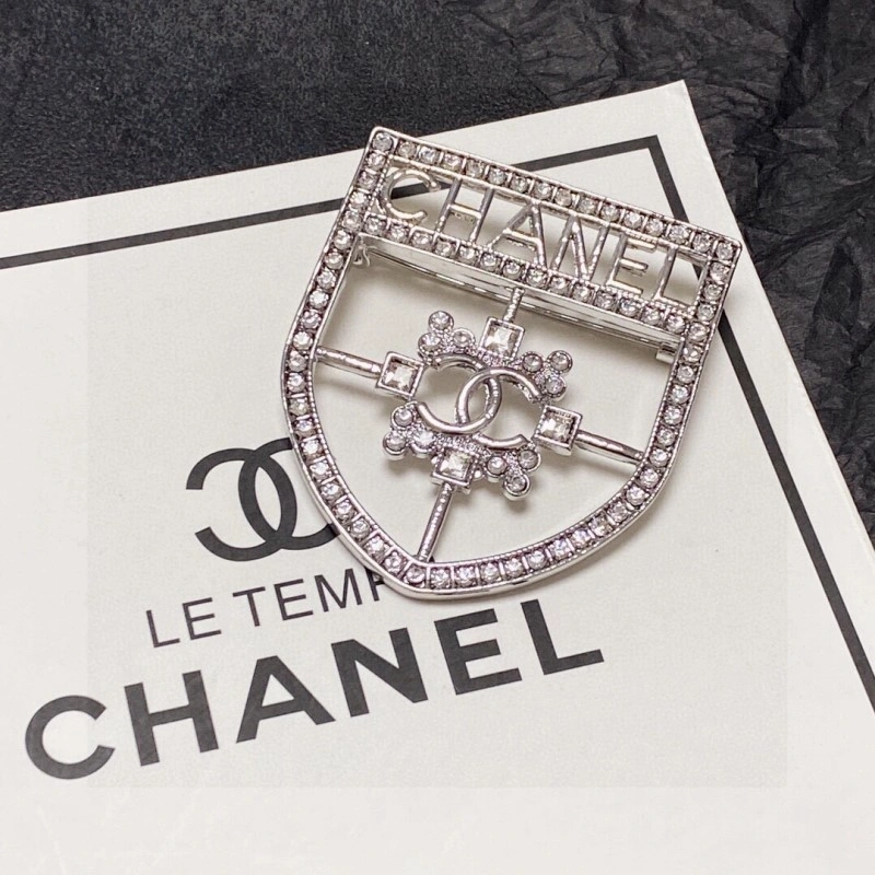 Versatile Chanel Brooches 221881