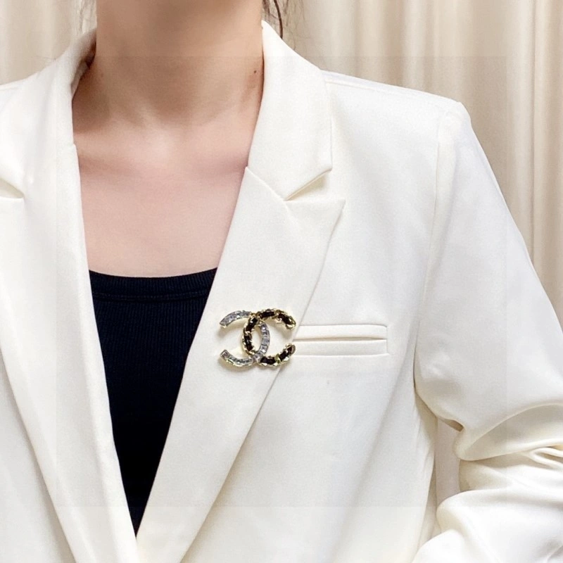 Chanel Brooches Comfortable 221833