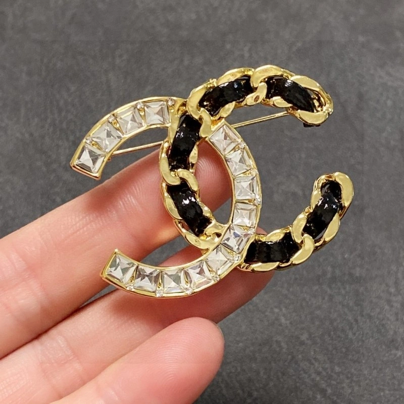 Chanel Brooches Comfortable 221833