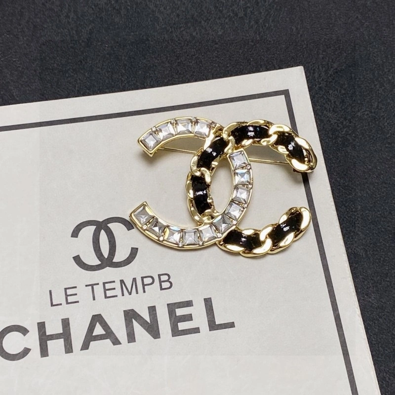Chanel Brooches Comfortable 221833