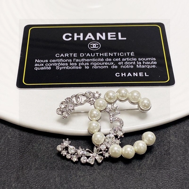EasyMatch Chanel Brooches 221835