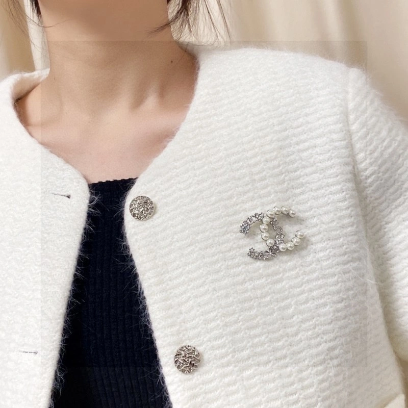 EasyMatch Chanel Brooches 221835