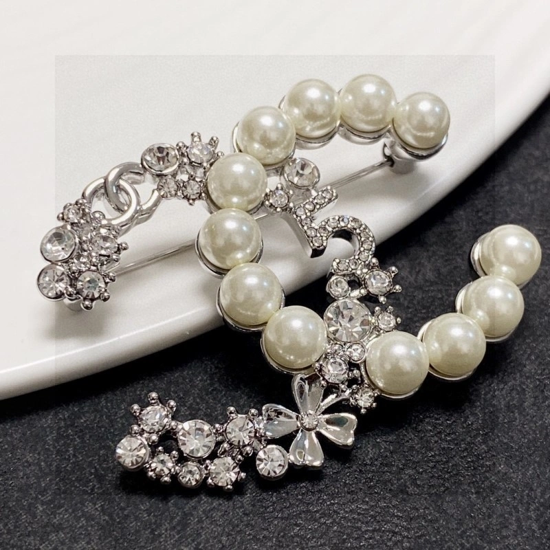 EasyMatch Chanel Brooches 221835