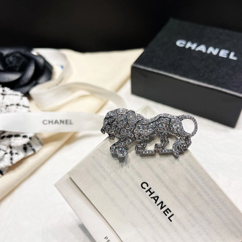 Chanel Brooches Durable 221832